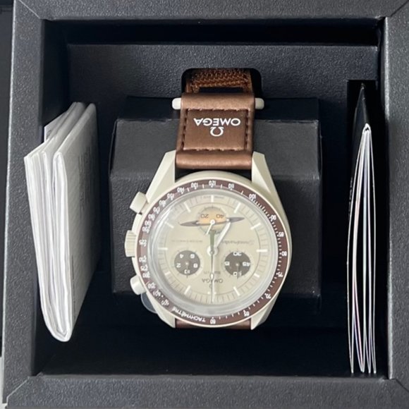 Authentic Swatch X Omega SO33T100 Bioceramic Moonswatch Mission to Saturn-Unisex - Picture 8 of 9